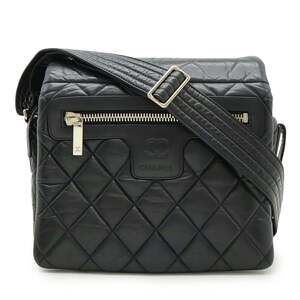 CHANEL Black Leather Shoulder Bag